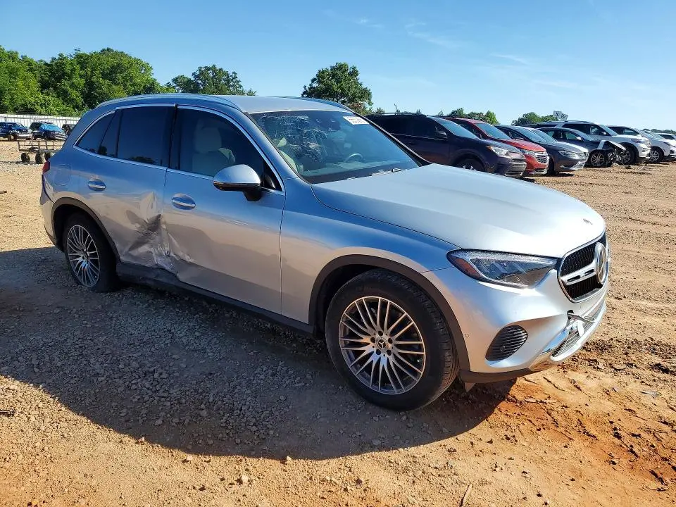 2023 MERCEDES-BENZ GLC 300  