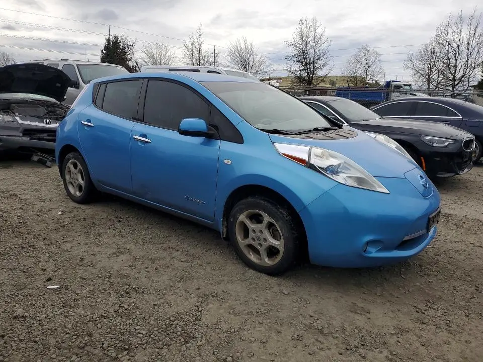 2012 NISSAN LEAF SV  