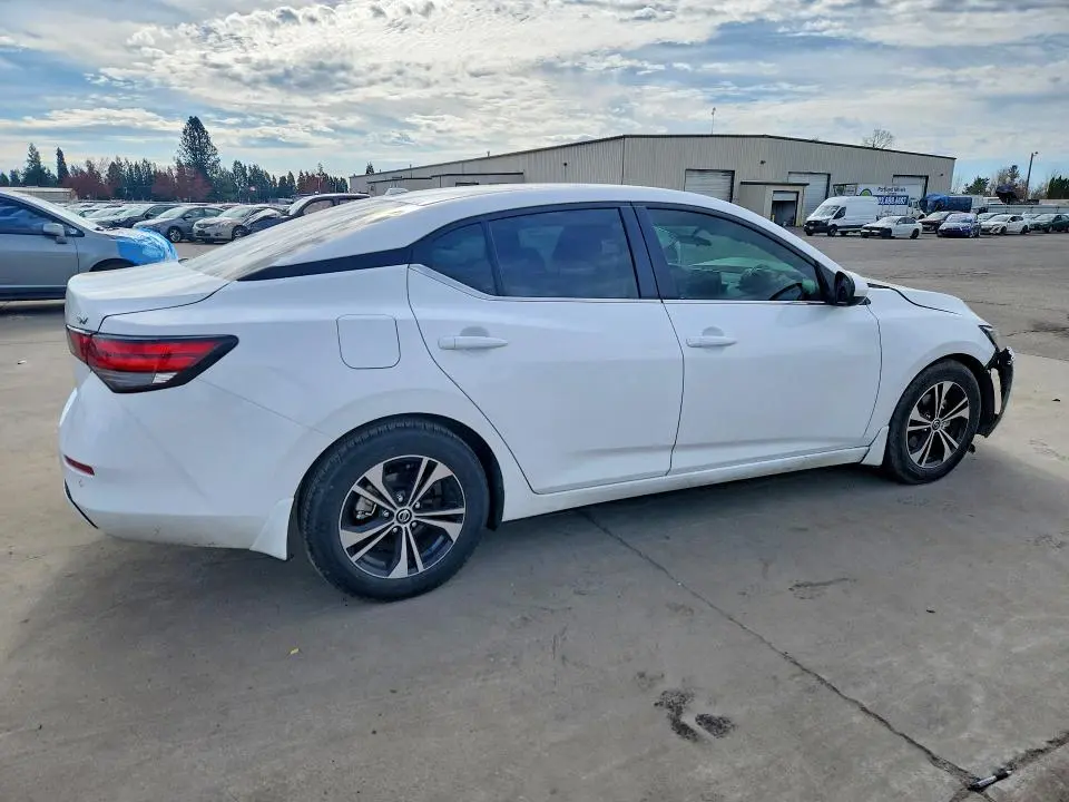 2022 NISSAN SENTRA SV  