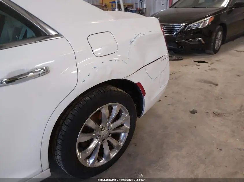 2015 CHRYSLER 300C AWD