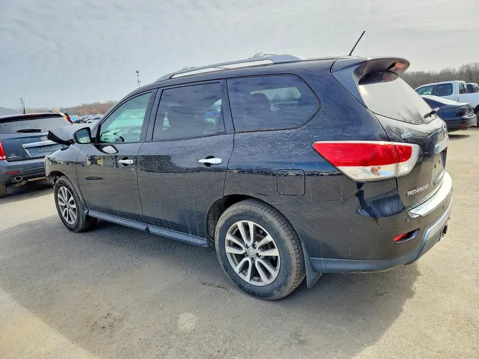 2015 NISSAN PATHFINDER SV  