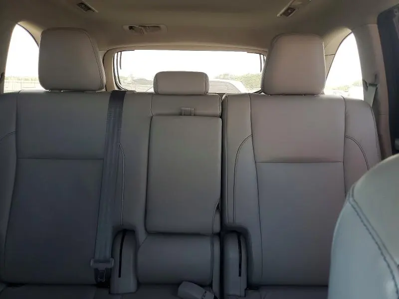 2018 TOYOTA HIGHLANDER XLE  