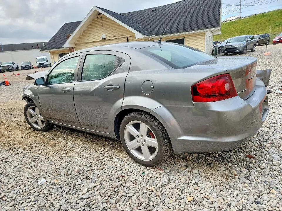 2013 DODGE AVENGER SE  