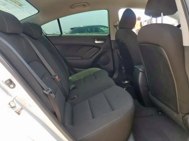 2017 KIA FORTE LX  