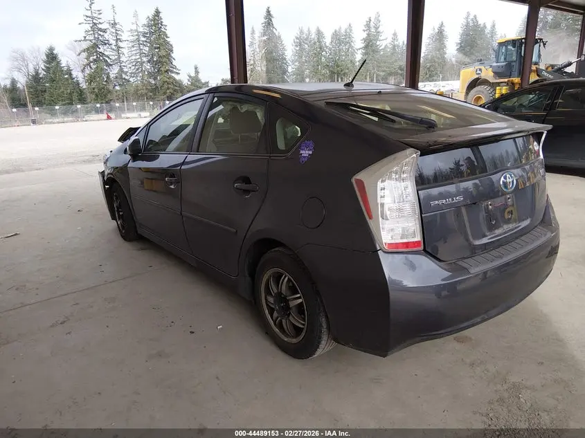 2015 TOYOTA PRIUS TWO