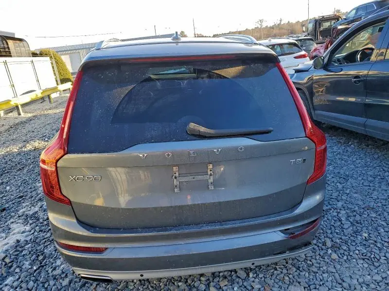 2020 VOLVO XC90 T5 MOMENTUM  