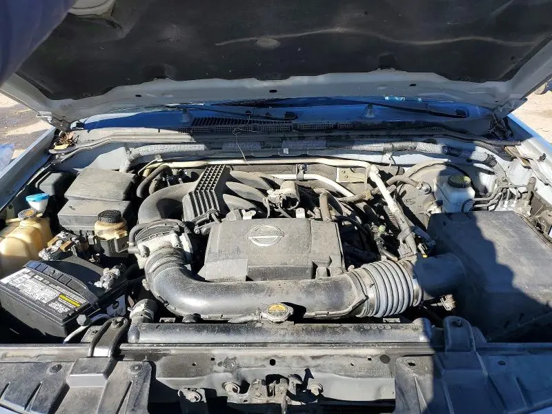 2011 NISSAN FRONTIER S  