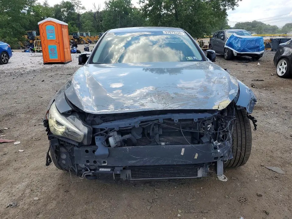 2016 INFINITI Q50 RED SPORT 400  