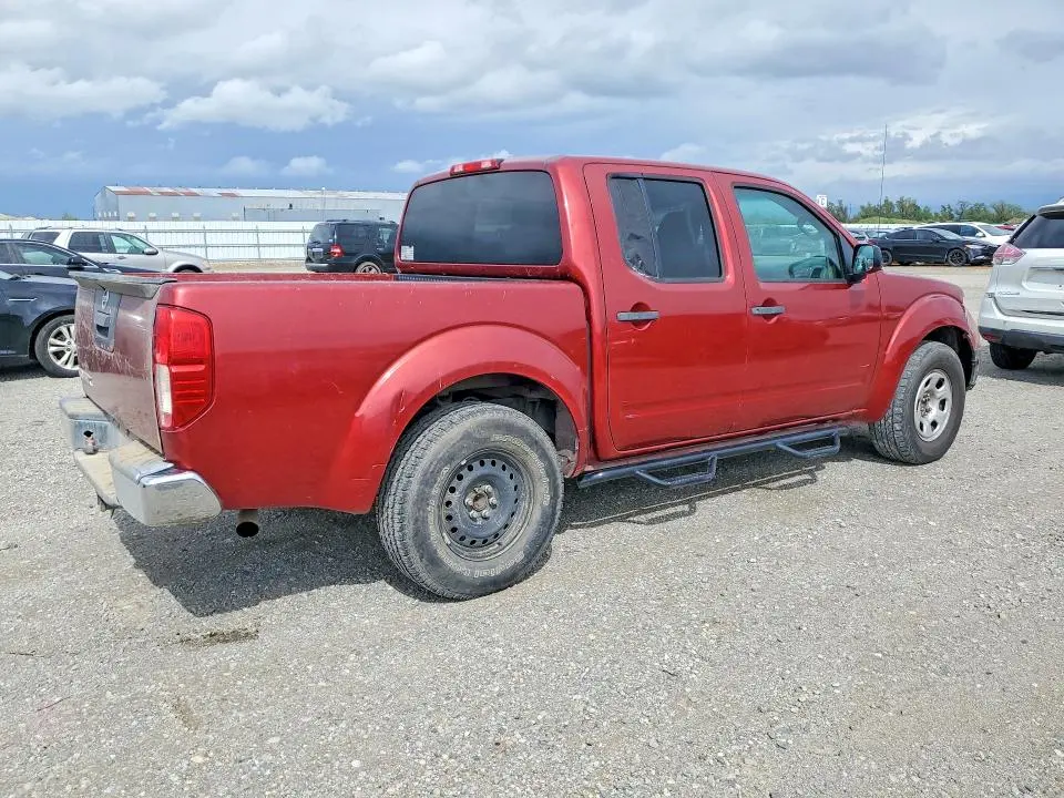 2014 NISSAN FRONTIER S  