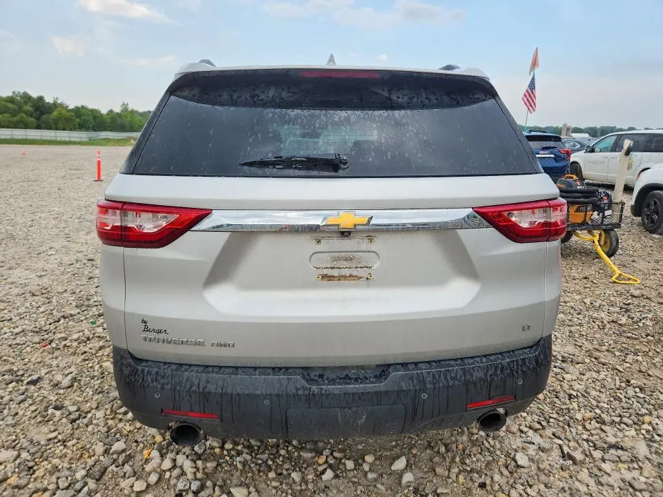 2020 CHEVROLET TRAVERSE LT  