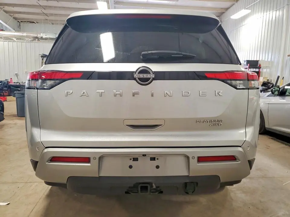 2022 NISSAN PATHFINDER PLATINUM  
