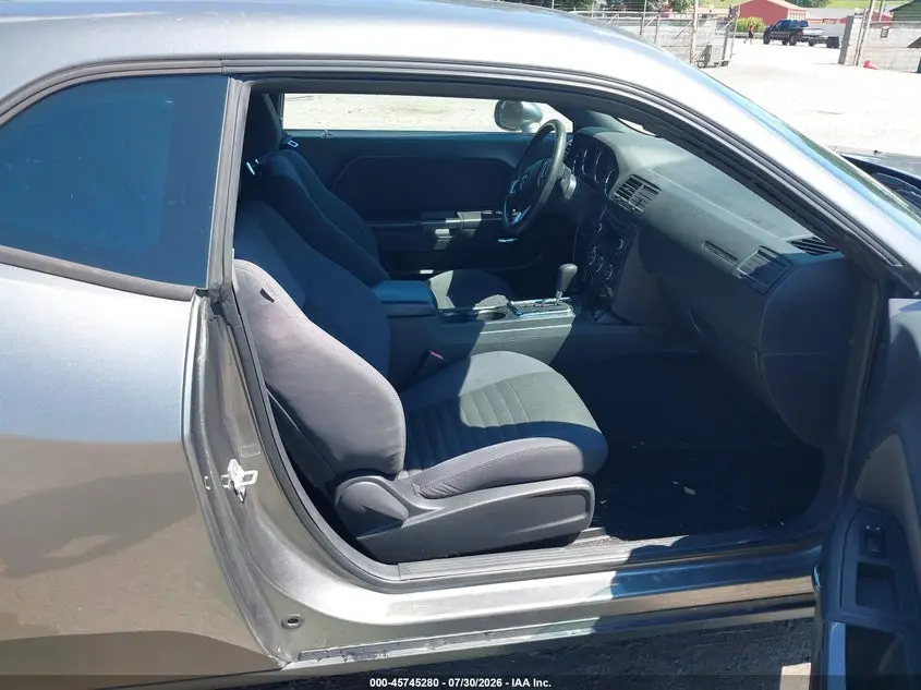 2012 DODGE CHALLENGER SXT