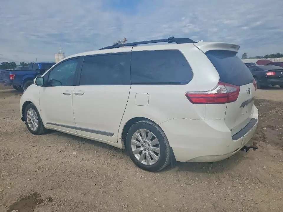 2015 TOYOTA SIENNA LIMITED PREMIUM 7-PASSENGER  