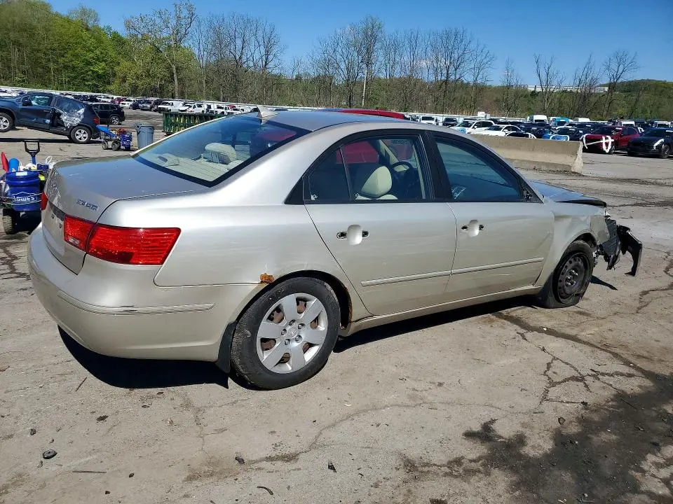 2010 HYUNDAI SONATA GLS  