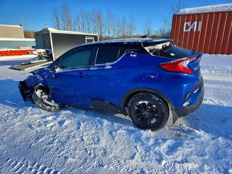 2020 TOYOTA C-HR XLE  