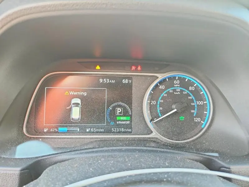 2020 NISSAN LEAF S  