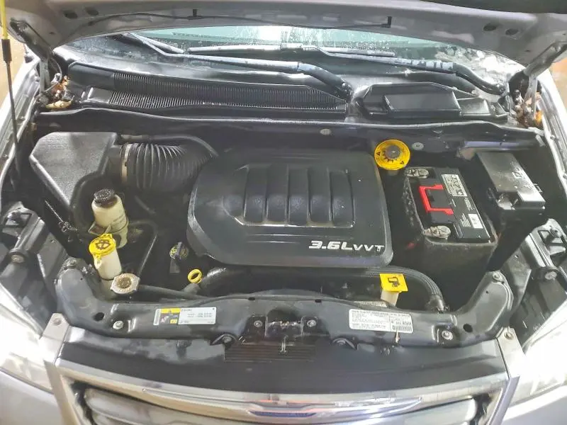 2013 CHRYSLER TOWN & COUNTRY TOURING  