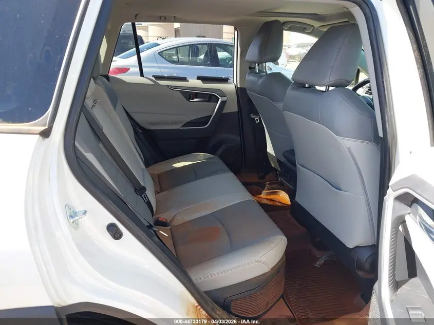 2021 TOYOTA RAV4 HYBRID XLE PREMIUM