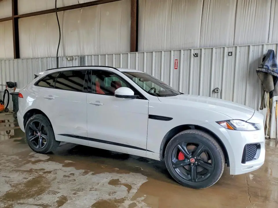 2017 JAGUAR F-PACE S  