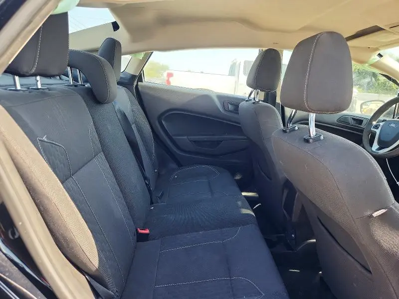 2017 FORD FIESTA SE  