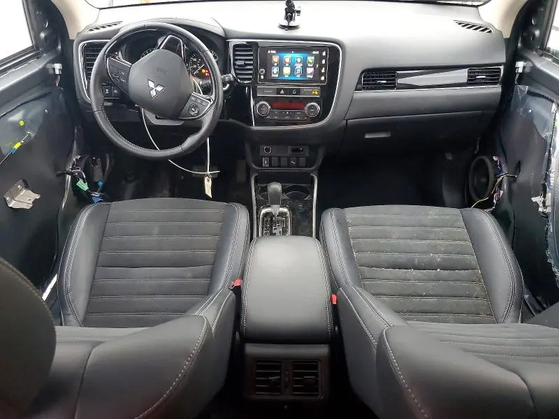 2019 MITSUBISHI OUTLANDER SE  