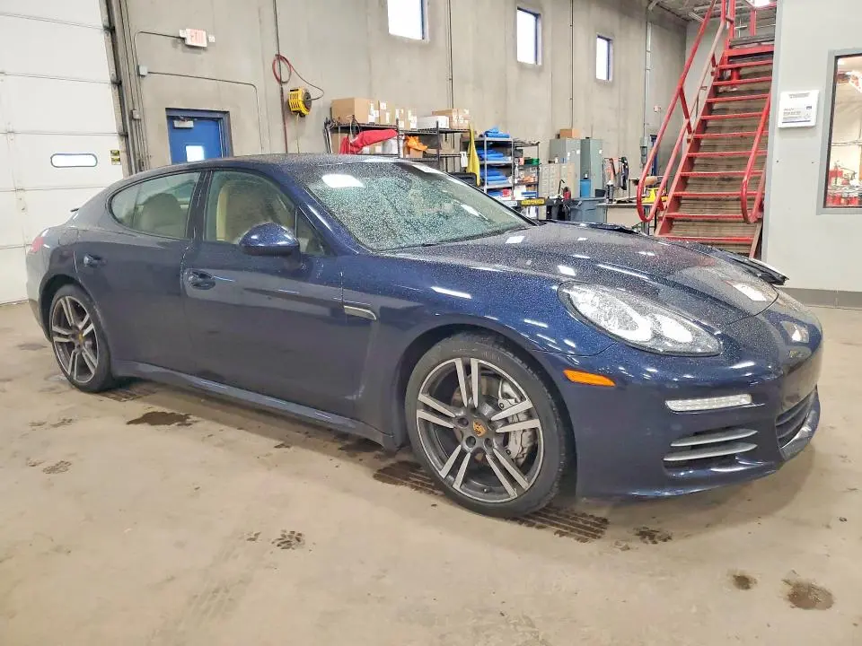 2016 PORSCHE PANAMERA S  