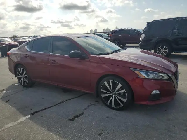2022 NISSAN ALTIMA SR  