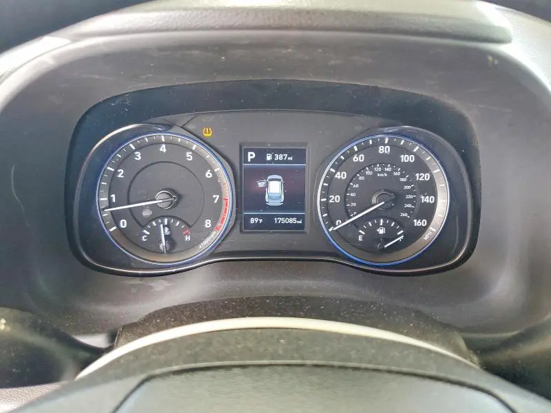 2019 HYUNDAI KONA SE  