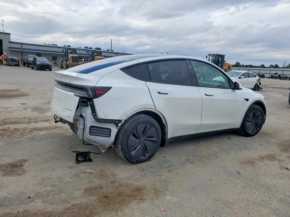 2026 TESLA MODEL Y   
