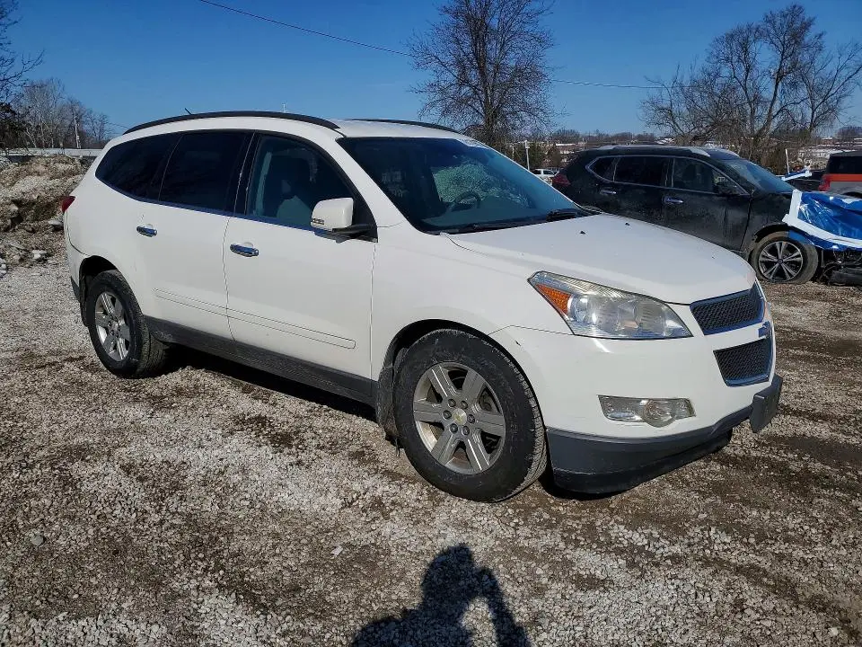 2011 CHEVROLET TRAVERSE LT  