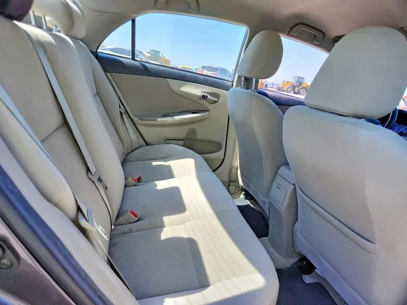 2012 TOYOTA COROLLA LE  