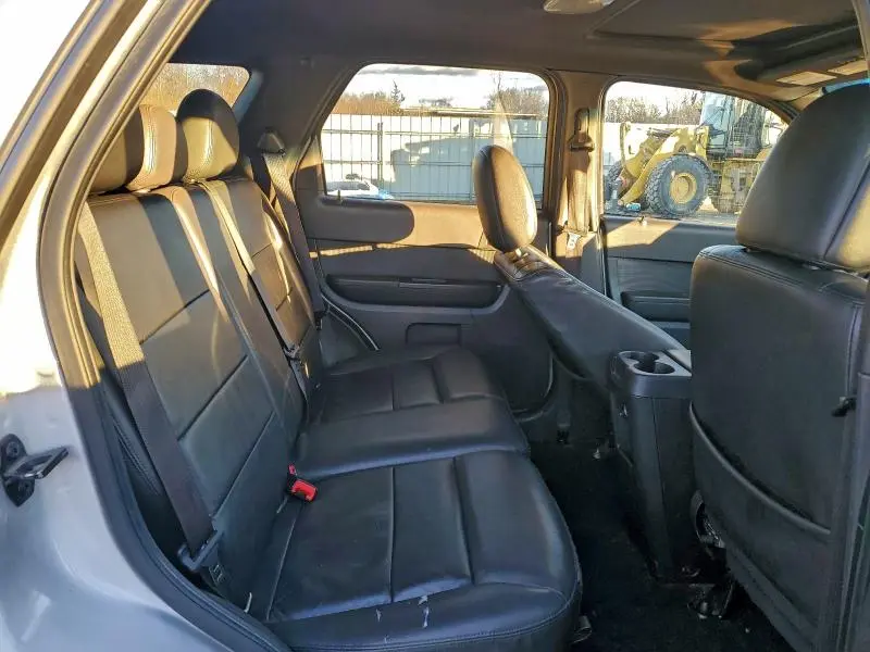 2011 FORD ESCAPE LIMITED  