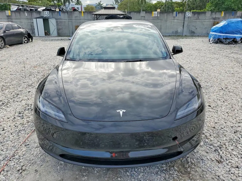 2025 TESLA MODEL 3   