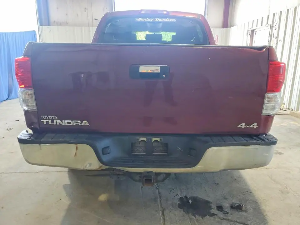 2010 TOYOTA TUNDRA CREWMAX SR5  