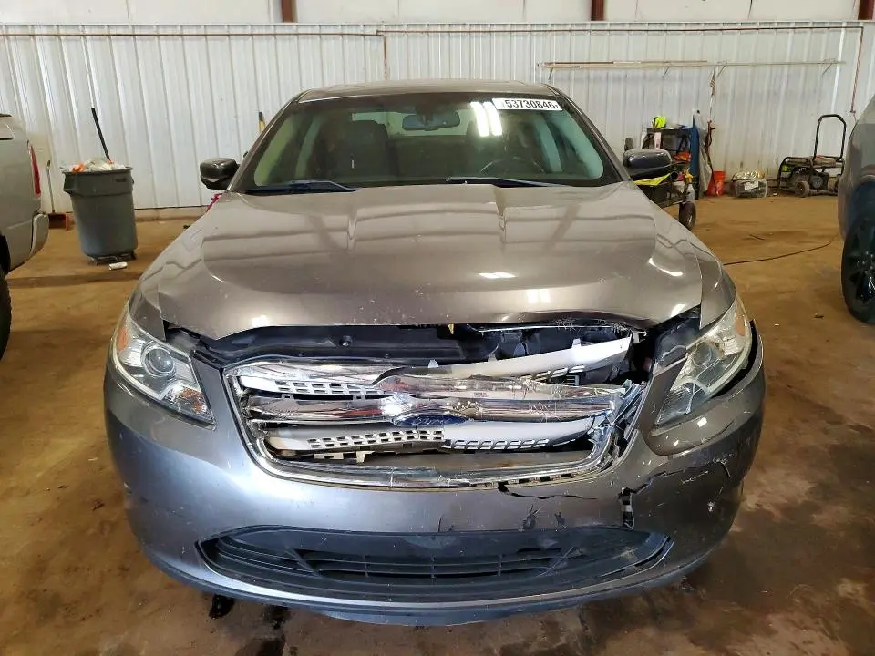 2011 FORD TAURUS SEL  