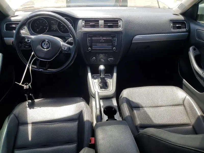 2015 VOLKSWAGEN JETTA SE  