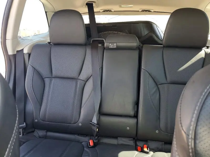 2024 SUBARU FORESTER   