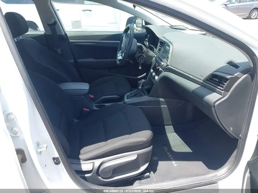2020 HYUNDAI ELANTRA SE