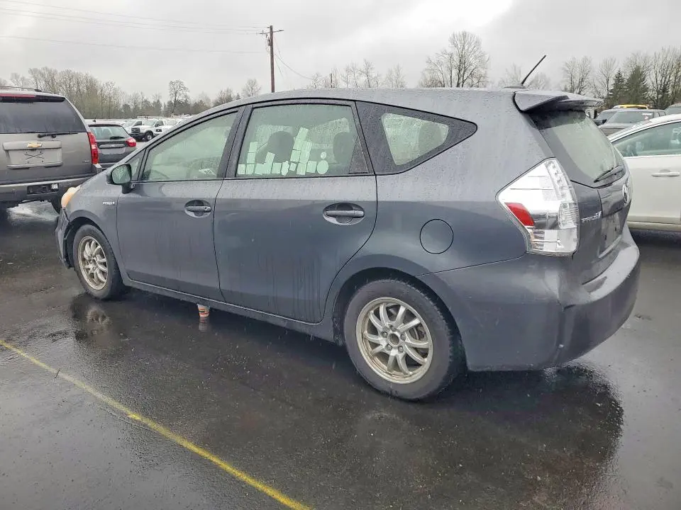 2012 TOYOTA PRIUS V THREE  
