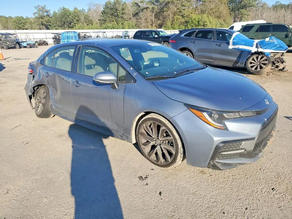 2021 TOYOTA COROLLA SE  