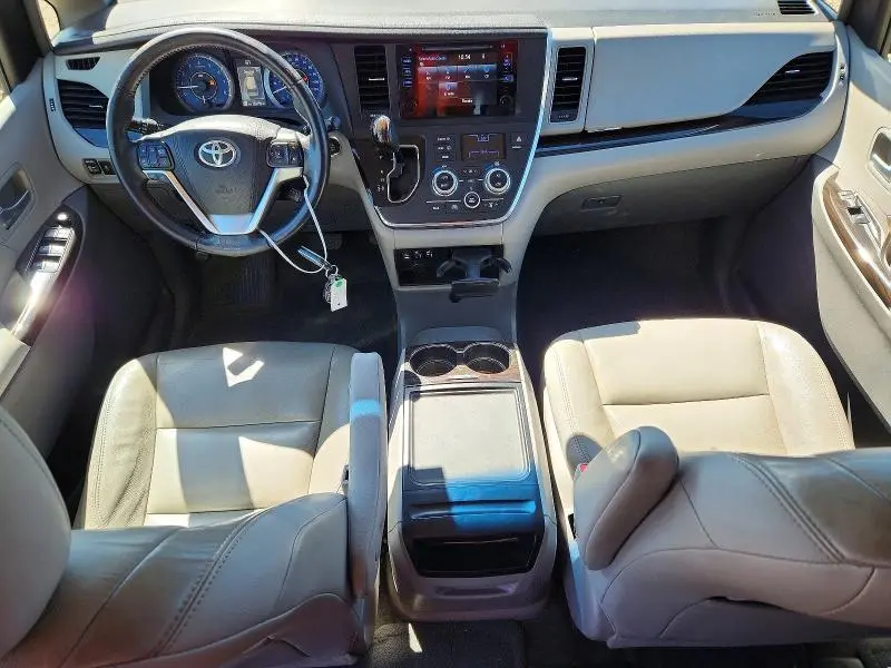 2015 TOYOTA SIENNA XLE 8-PASSENGER  
