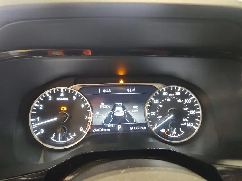 2023 NISSAN PATHFINDER SL  