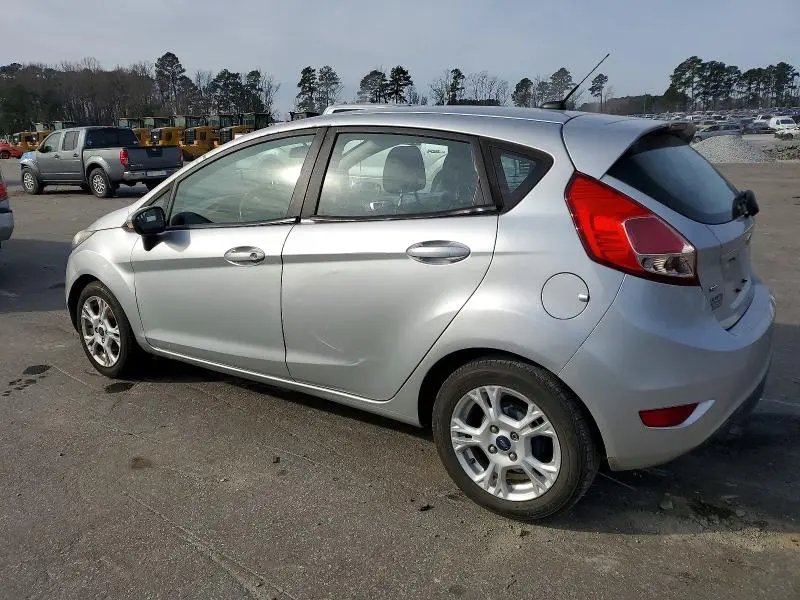 2016 FORD FIESTA SE  