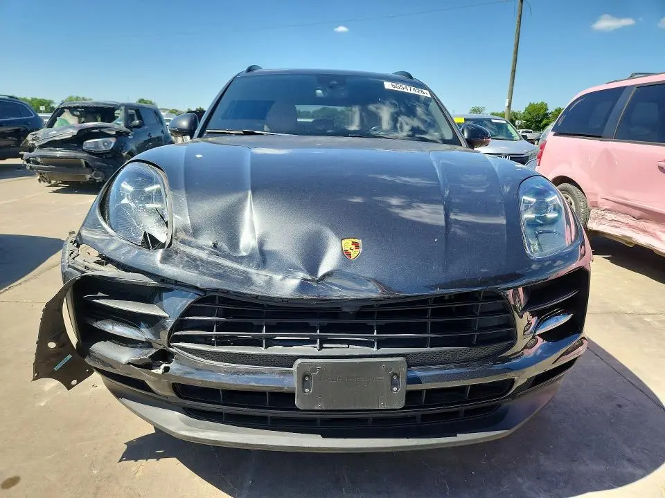 2021 PORSCHE MACAN   