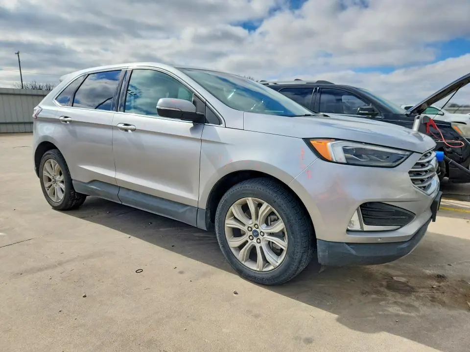 2022 FORD EDGE TITANIUM  