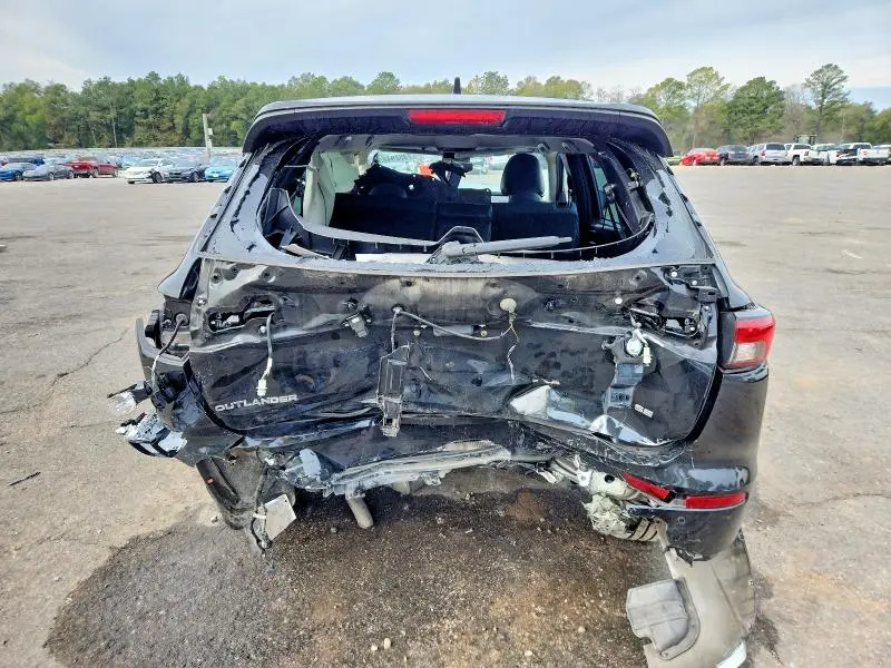 2023 MITSUBISHI OUTLANDER SE  