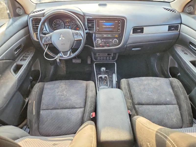 2017 MITSUBISHI OUTLANDER SE  