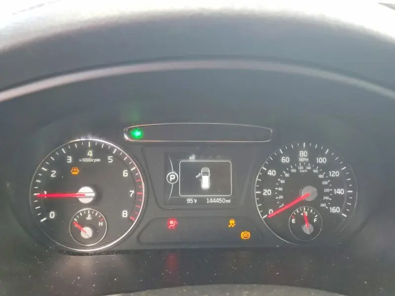 2017 KIA SORENTO LX  