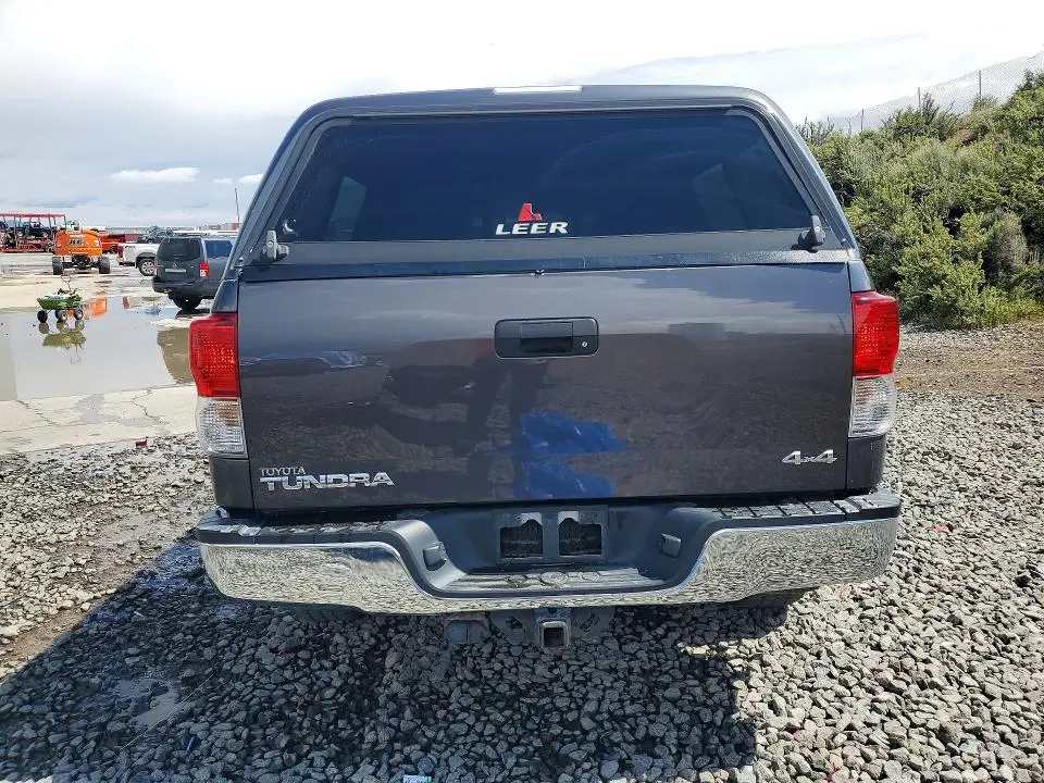2012 TOYOTA TUNDRA CREWMAX SR5  