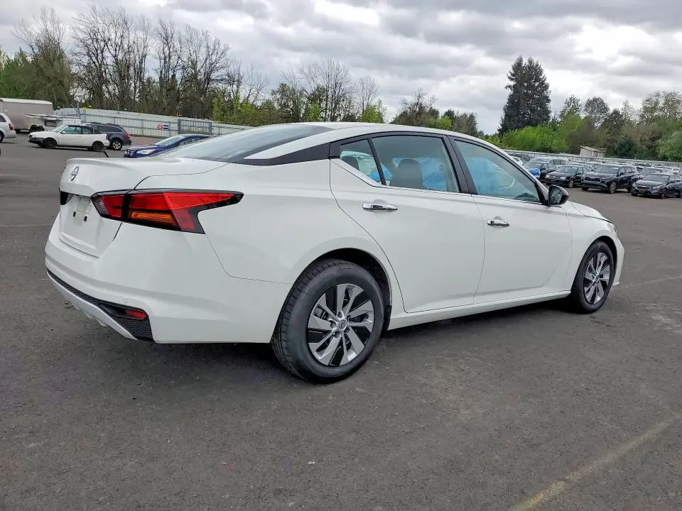 2024 NISSAN ALTIMA S  